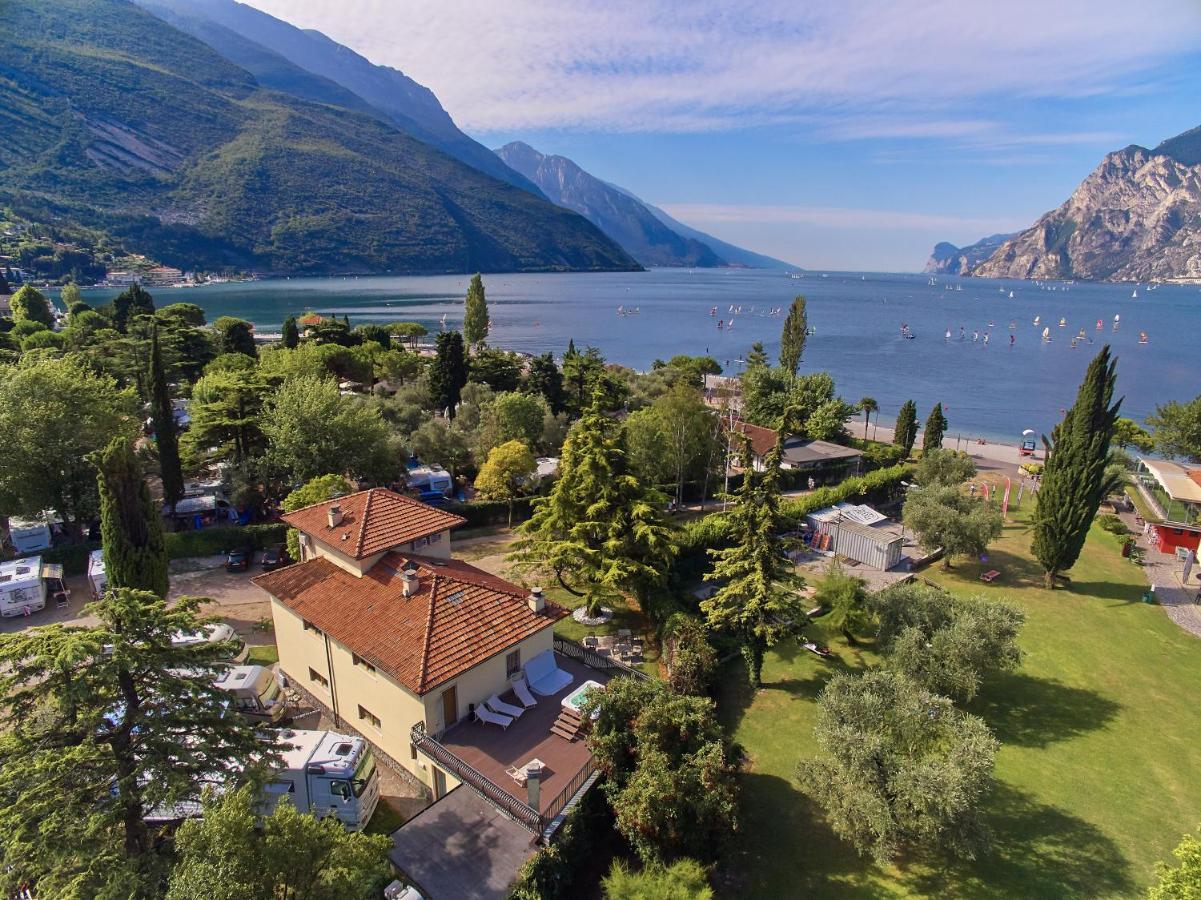 Villa Torbole Торболе Экстерьер фото