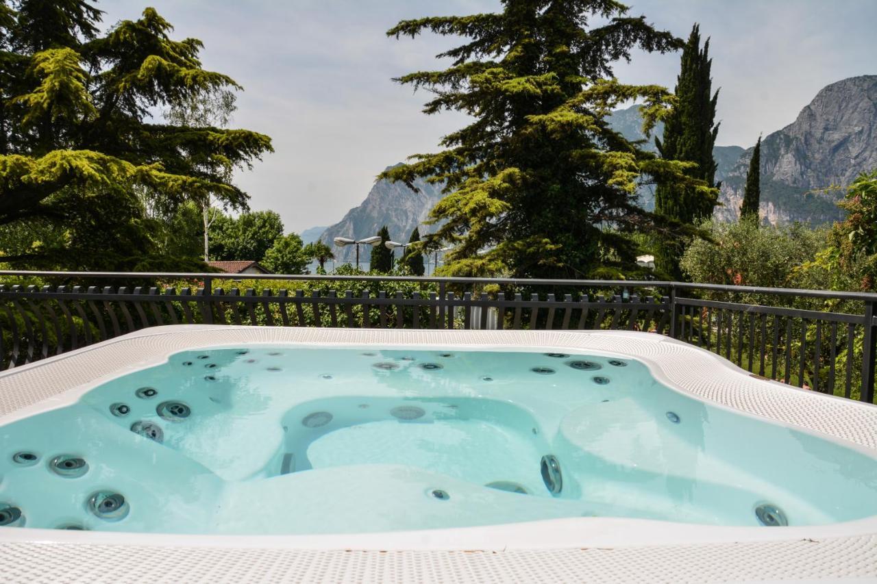 Villa Torbole Торболе Экстерьер фото